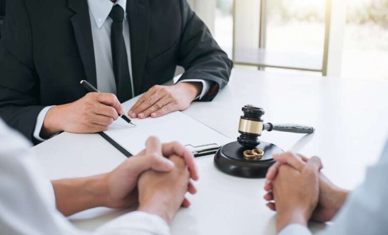 Types of Family Lawyers in France for Divorce